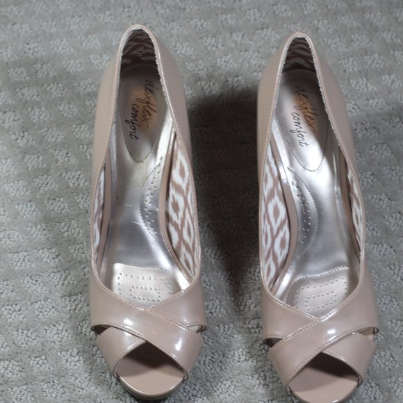 Dexflex Comfort Size 11 Nude Patent 3.5" Wedge Espadrille Heels - Picture 2 of 7
